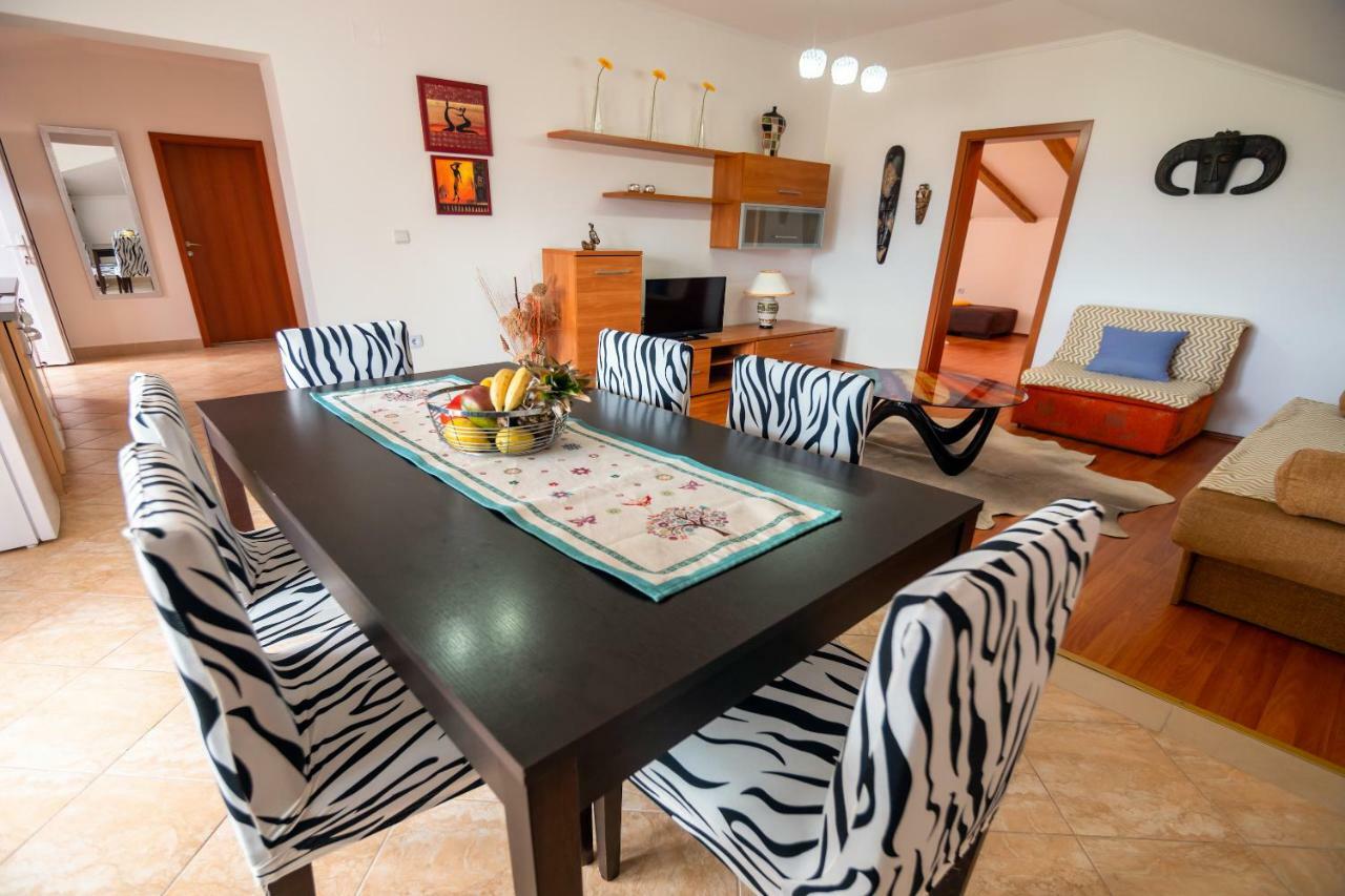 Apartmani Ivan Lopar Zewnętrze zdjęcie