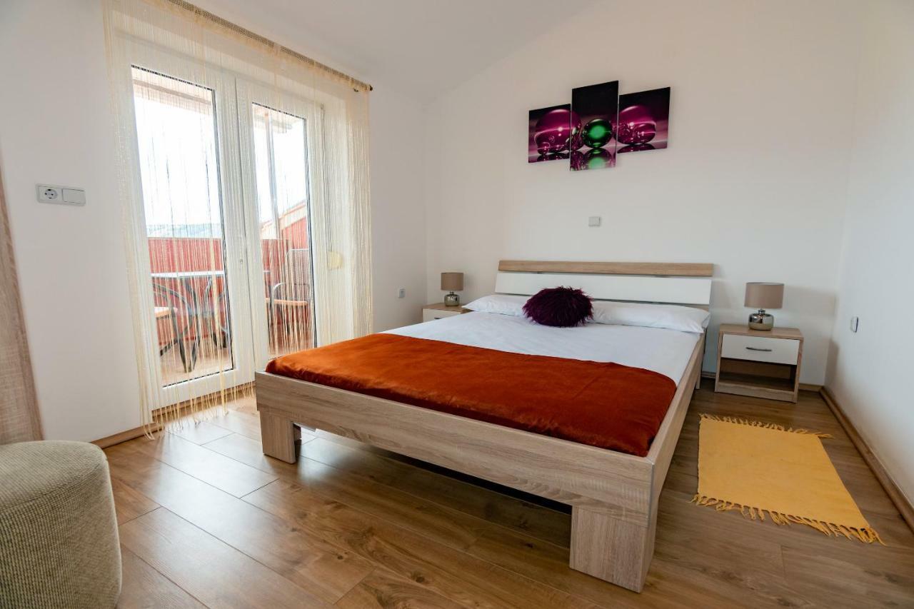 Apartmani Ivan Lopar Zewnętrze zdjęcie