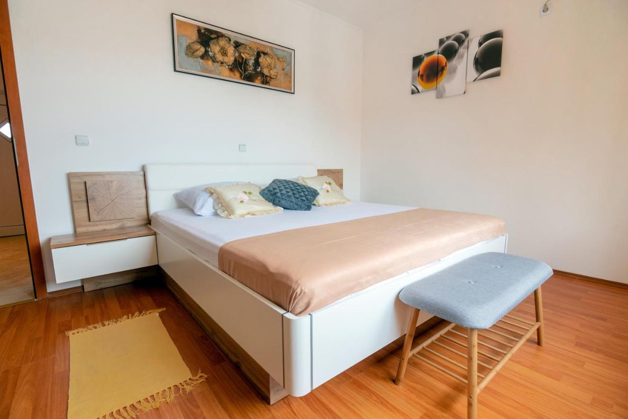 Apartmani Ivan Lopar Zewnętrze zdjęcie
